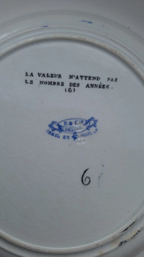Assiettes Proverbes Rébus Creil et Montereau Tampon Bleu