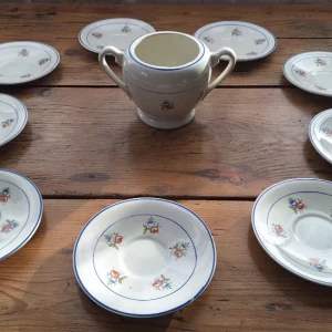 Lot de 8 coupelles et pot à sucre Sarreguemines et Digoin