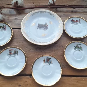 Lot de coupelles et assiette à dessert en porcelaine du Berry