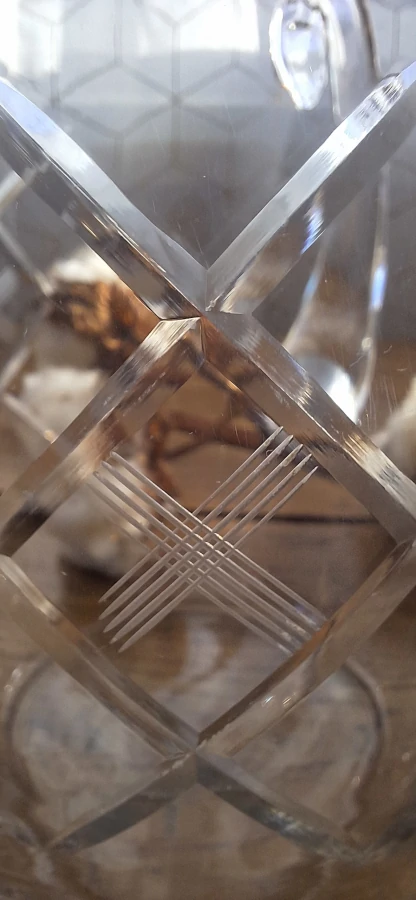 Service de verres piédouche en cristal taillé (1940-1950) Détails 3