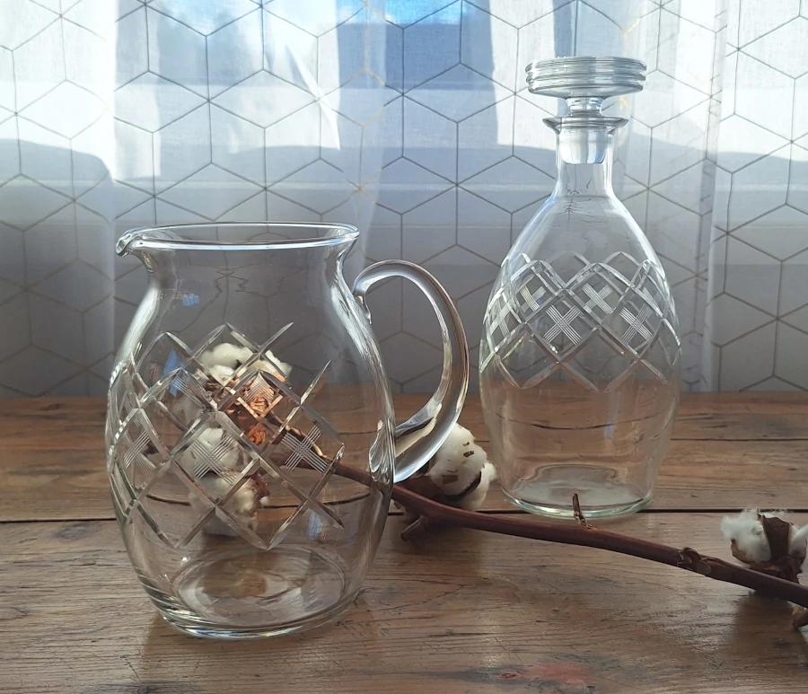 Service de verres piédouche en cristal taillé (1940-1950) Pichet Carafe