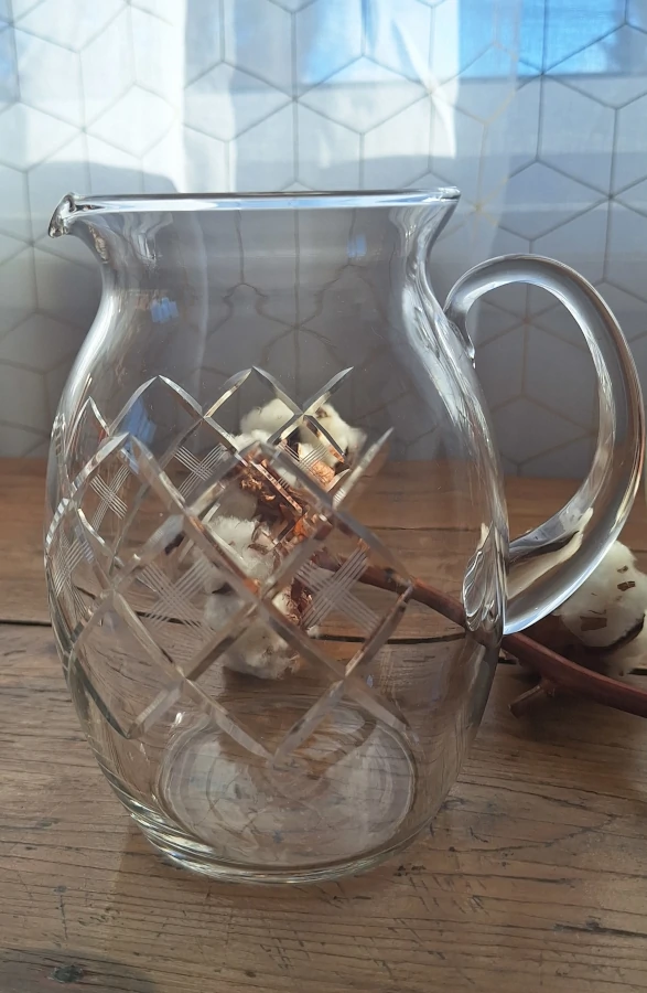 Service de verres piédouche en cristal taillé (1940-1950) Pichet