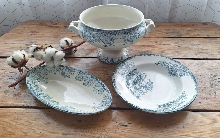 Soupière et Ravier Lucerne + Assiette Pavots (Saint-Amand) Ensemble