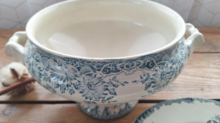 Soupière et Ravier Lucerne + Assiette Pavots (Saint-Amand) Soupière