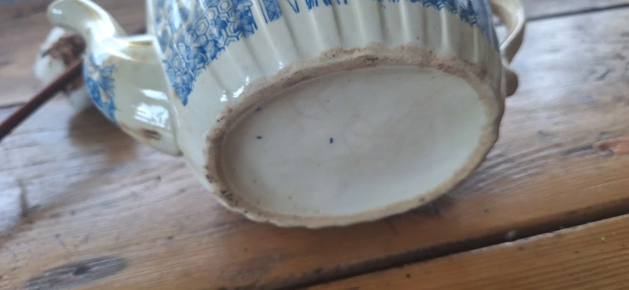 Théière anglaise victorienne Blairs China bleu cobalt (1880-1900) Dos
