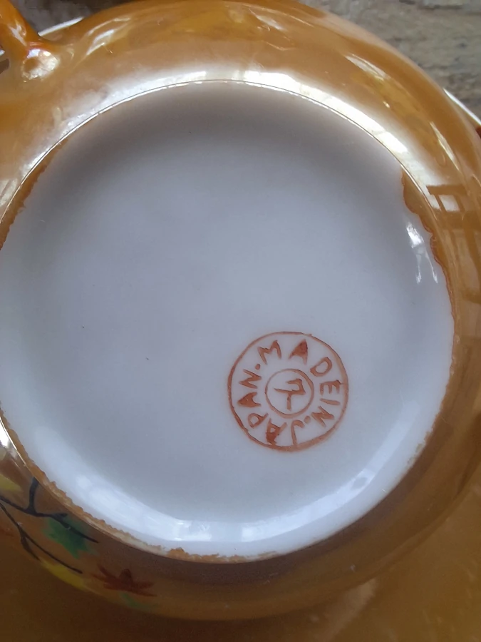 Service à thé japonais Lustreware en porcelaine irisée (1920-1940) Poincon 1