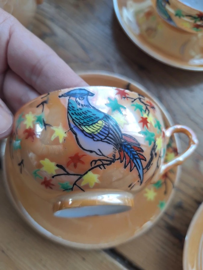 Service à thé japonais Lustreware en porcelaine irisée (1920-1940) tasse
