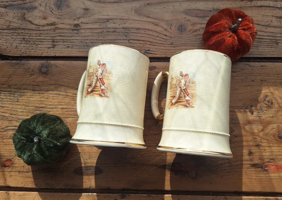 Tasses anciennes Arthur Wood Décor 2