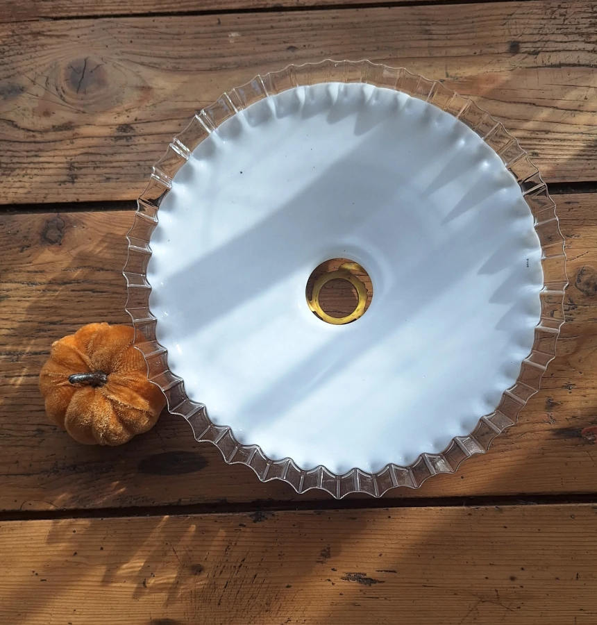 abat-jour ancien en verre opalin blanc Dos